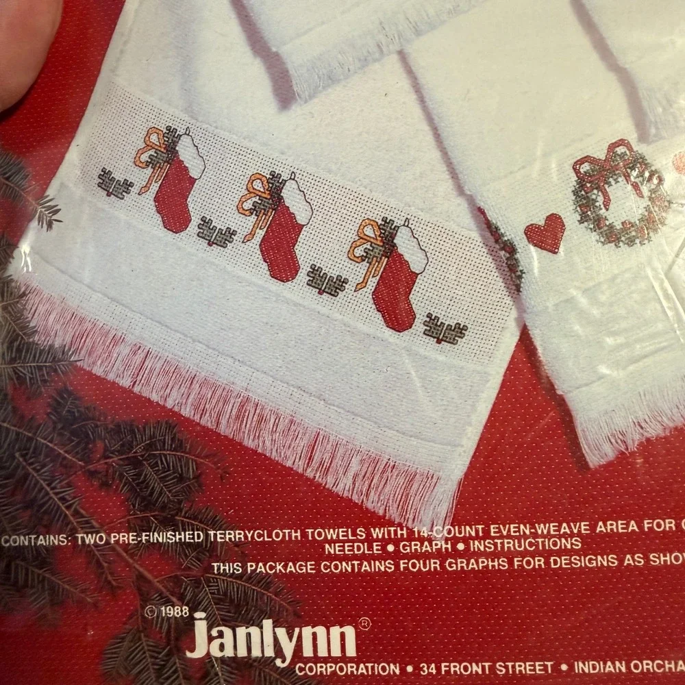Janlynn Christmas Cross Stitch Holiday Towels Kit Vintage 1988 Red White New